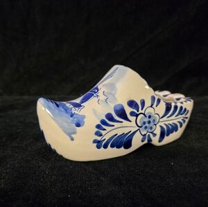 Delft Blue Handpainted Mini Wooden Shoe Clog Decor